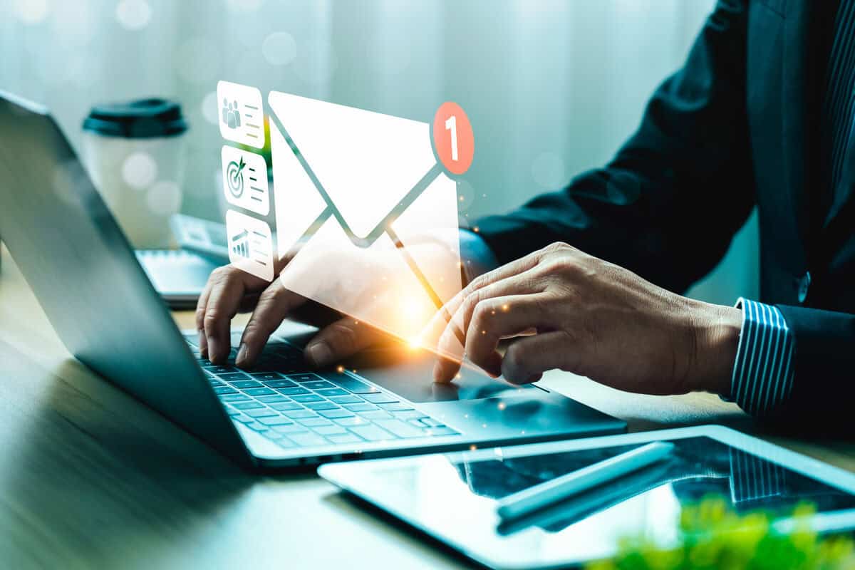 Hitting the Inbox, Not Just the Server Why Inbox Placement Outranks Deliverability